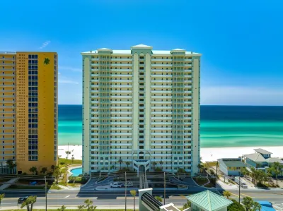 Beautiful Condo on the Beach, Unit 1708 Hotels near Winn-Dixie