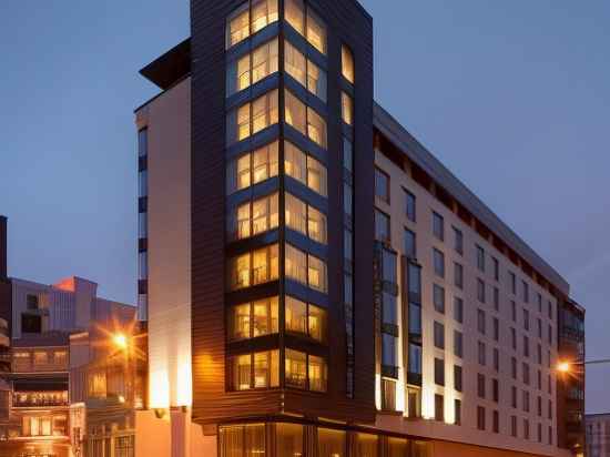 The Fitzwilliam Hotel Belfast Hotel Exterior