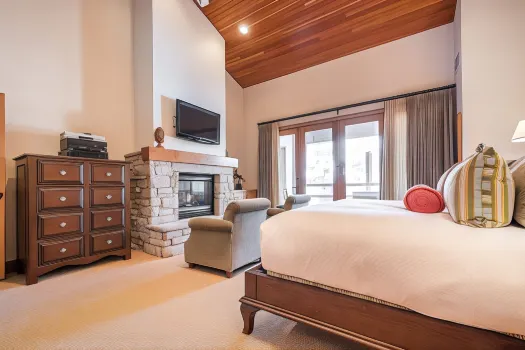 Premium One Bedroom Townhouse 1 Apartment Hotel by RedAwning Hotels near The Spa at Stein Eriksen Lodge Deer Valley