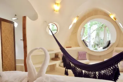 Room in Lodge - Unique Jungle Dome Kaa