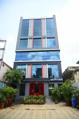 SM Hives Business Hotel Hotels near Talapadeswari Temple