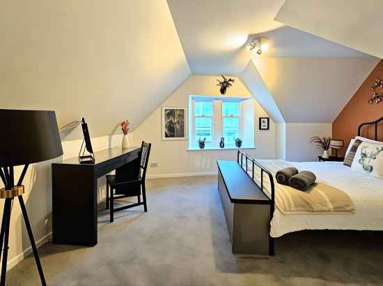 Cosy Apartment in the Heart of Inverness Rooms