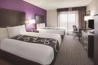 La Quinta Inn & Suites by Wyndham Minneapolis Bloomington W Hotels near Nordstrom