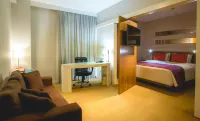 Quality Suites Alphaville فنادق في بارويري