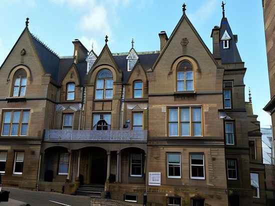 The Royal Hotel Tain Hotel Exterior