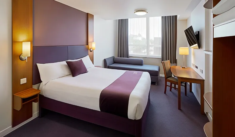 Premier Inn Liverpool City (Lime Street) 