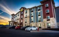 My Place Hotel-Medford, or Hotels near Albertsons