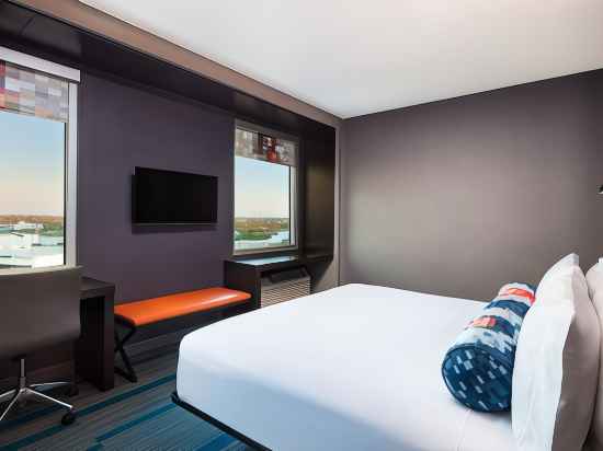 Aloft Sarasota Rooms