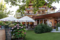 Hotel Becher Hotels in der Nähe von Schloss Donzdorf (Sehenswürdigkeit - nicht Restaurant)