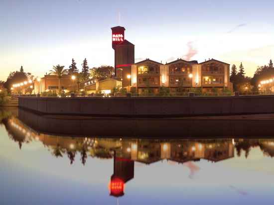 Napa River Inn Hotel Exterior