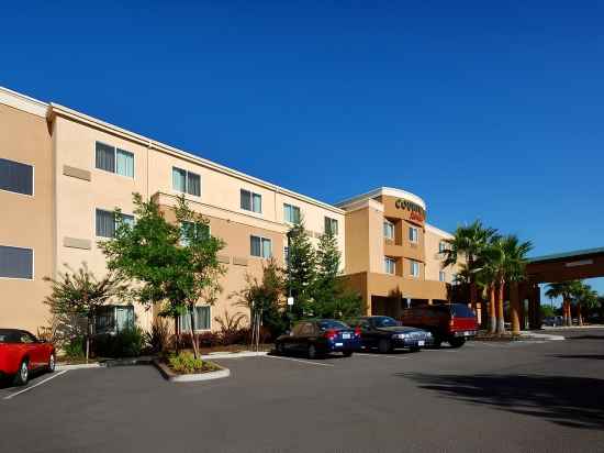 Courtyard Merced Hotel Exterior