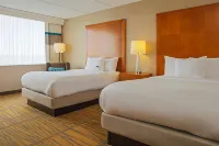 DoubleTree by Hilton Hotel Rochester Hotels in Henrietta