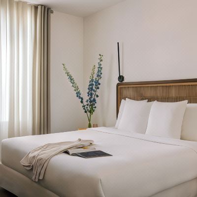 Superior King Room Hôtel Simone Promo Code