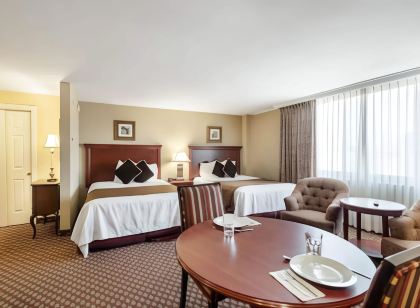 Clarion Collection Hotel Arlington Court Suites