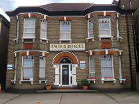 The Crystal Lodge Hotel Hotels in Mitcham