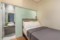 Lively Hotel City Center Surabaya Hotel dekat AGEN TELUR ASIN SURABAYA