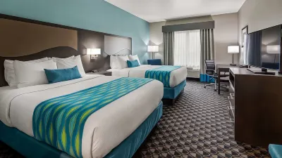 Best Western Plus Waller Hotel Hotel dekat Schlumberger