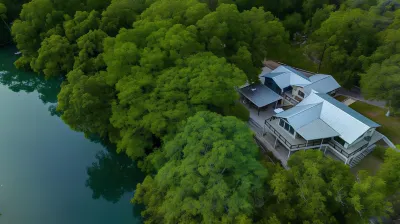 豪華河畔別墅，配有火坑與遊戲室! 峽谷湖住宿飯店