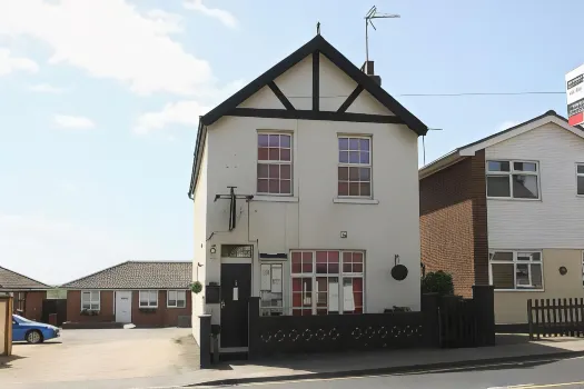 The Railway Sleeper Lodge Hotels near Colchester Castle