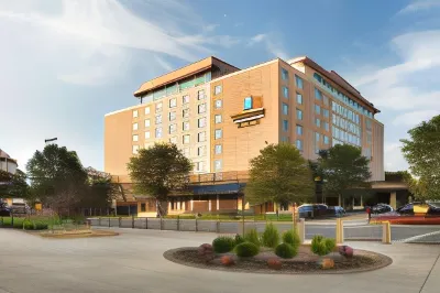 Embassy Suites by Hilton Charleston Hotels near Walmart Supercenter