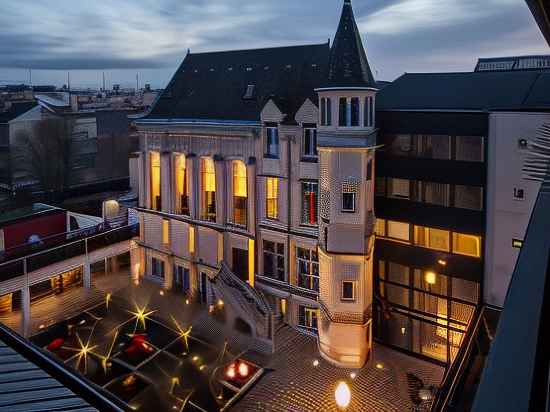 Best Western Premier Hôtel de la Paix Hotel Exterior