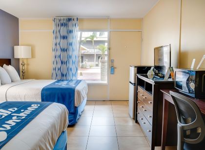 Days Inn by Wyndham St. Petersburg / Tampa Bay Area