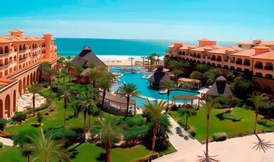 Royal Solaris Los Cabos Hoteles cerca de Sagrado Corazón de Jesús