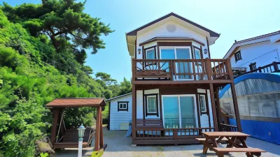 Morwenna Pension Hotels in Taean-gun