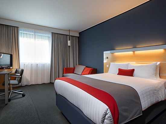 Holiday Inn Express Folkestone - Channel Tunnel Rooms