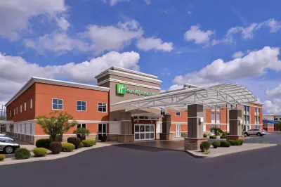 Holiday Inn & Suites Rochester - Marketplace Hotels in Henrietta