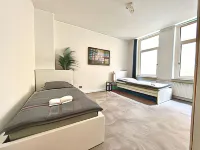 7 Betten Zentrale Lage Bahn Messe Apartment 鄰近LEDEBURG站的酒店