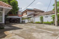 Holiday Beach Inn Hotels in Pangandaran