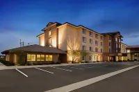 Holiday Inn & Suites Barstow Hotels near Treasure House Mall