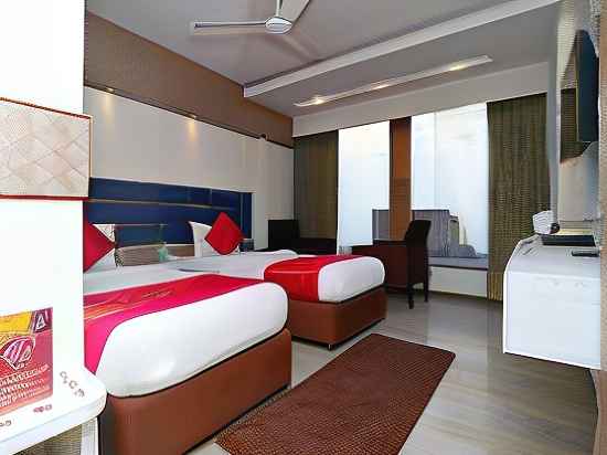 Hotel Krishna Plaza 'New Delhi' - by M S Hospitality Rooms