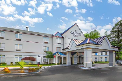 Country Inn & Suites by Radisson, Newport News South, VA Hotels near Deer Park Fellowship