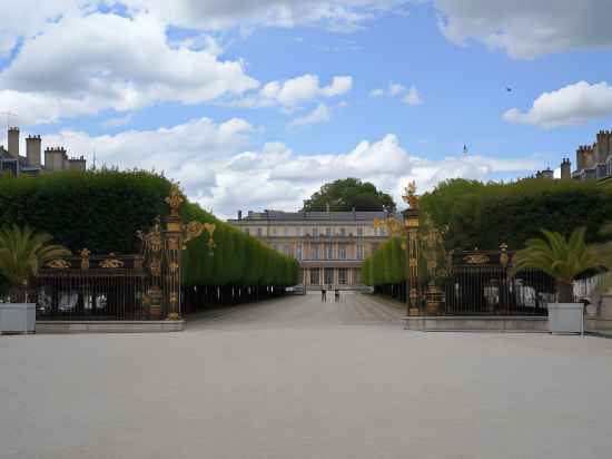 Hôtel Littéraire Stendhal et Spa Hotel Exterior