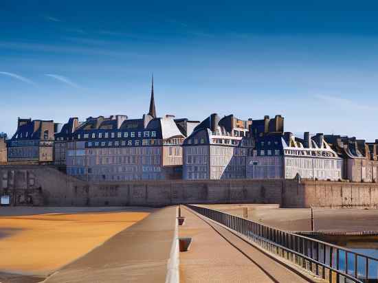 Saint Malo la Coloniale Hotel Exterior