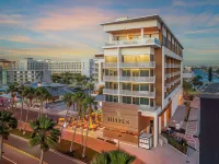 The Hiatus Clearwater Beach, Curio Collection by Hilton Hotel in zona Pier 60