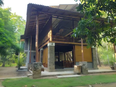 Jungle House Hotels near Laginagala Viddayalaya