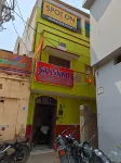 Sanskriti paying guest house varanasi