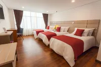 Hotel Plaza Carnaval Hotel dekat Teatro La Guagua