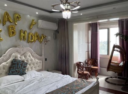 Qufu Blue Sky Theme Hotel