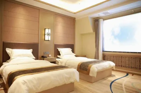 Heihe Yinuo Business Hotel