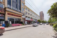 Shanghe Business Hotel (Sheqi Bus Station) โรงแรมใกล้เมืองเก่าซีเจียง