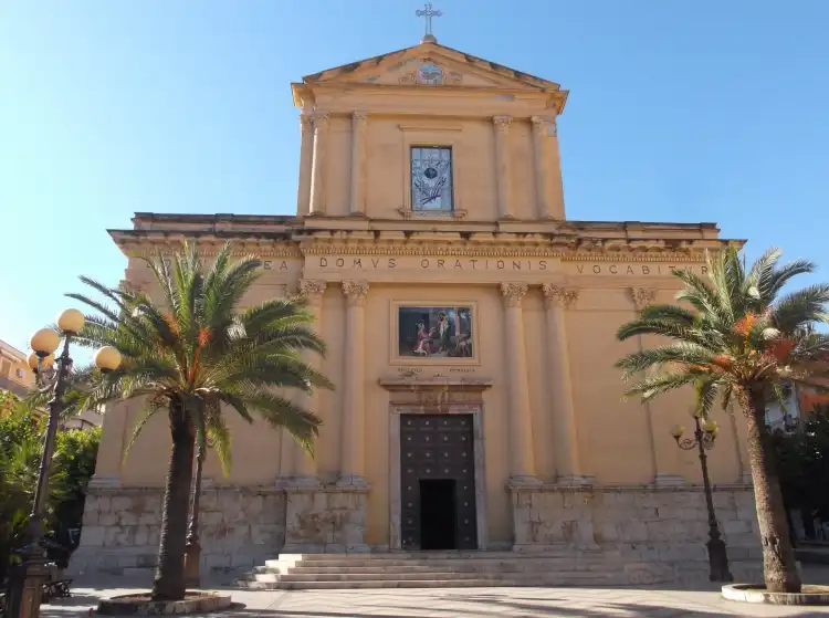 Hotel di Sant'Agata di Militello