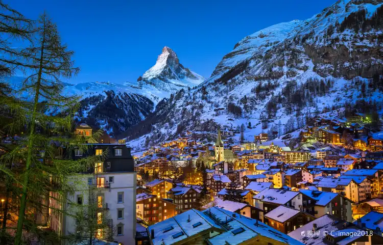 Hotels near Zermatt Train Station