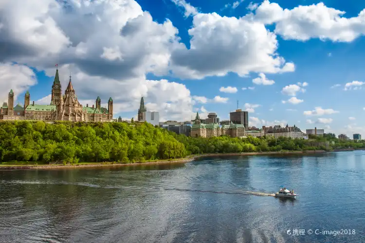 Hoteles cerca de Parliament Hill