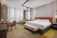 Home2 Suites by Hilton Yiwu World Trade Center Hotels near Yiwu City God Temple