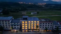 LUSHIN HOTELS&RESORTS Hotels near Tongludong Railway Station