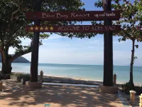 Blue Bay Resort - Access to Pool and Beach-Phuket & Krabi